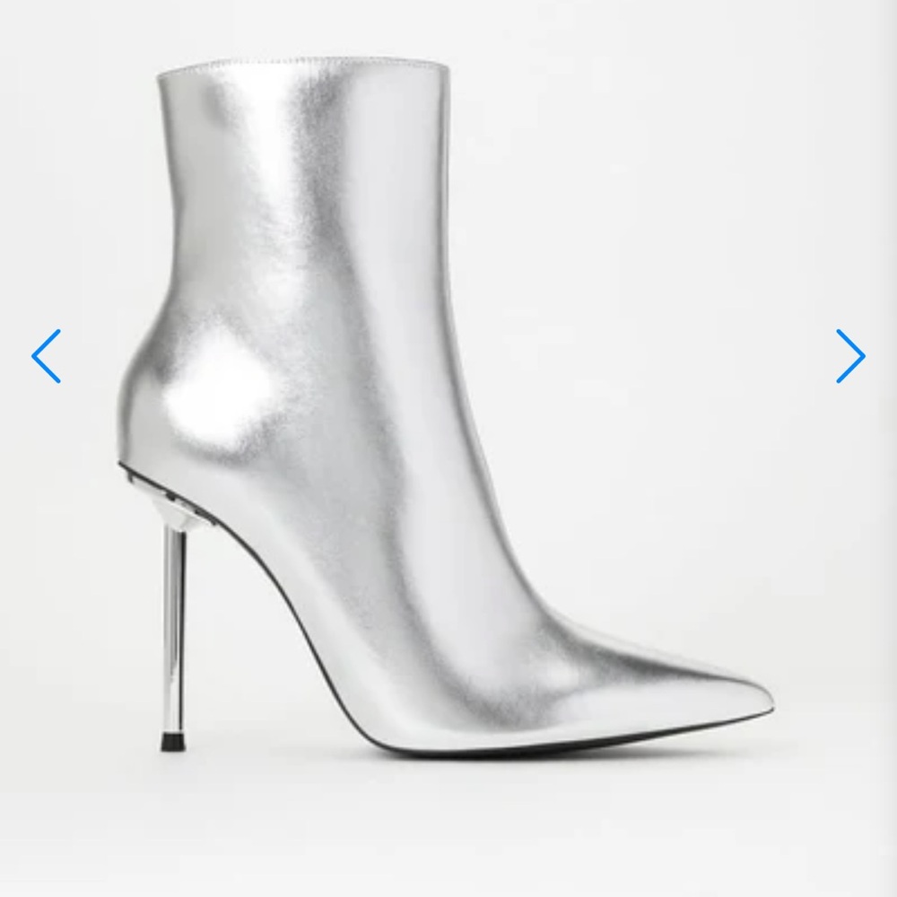 JustFab Metallic Silver Heeled Boots